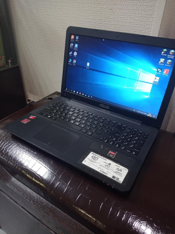 Ноутбук ASUS X555Y УТ-00003231