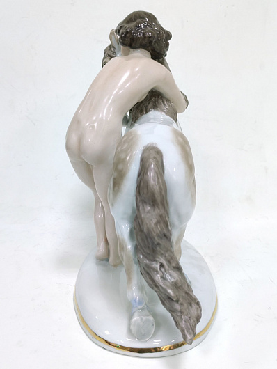 Скульптура фарфор "Женщина с лошадью", h-30,5, Германия, 80 гг. ОФ-00000223