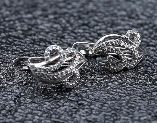 Серьги серебряные ( 2,32 г, Серебро, 925, вставка 0,08 г)